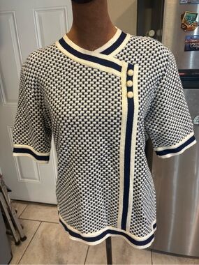 Navy & Cream Knit Short-Sleeve Sweater Top